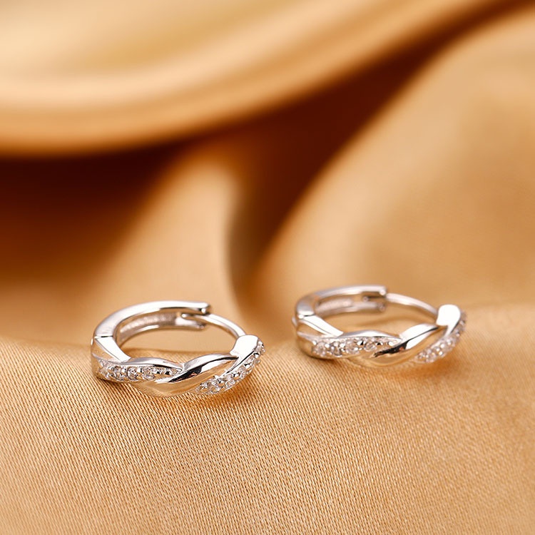 925 Sterling Silver Delicate Twisted Zircon Earrings for Women Girls Cool Elegant Circle Hoop Earrings Fashion Temperament Earrings Jewelry