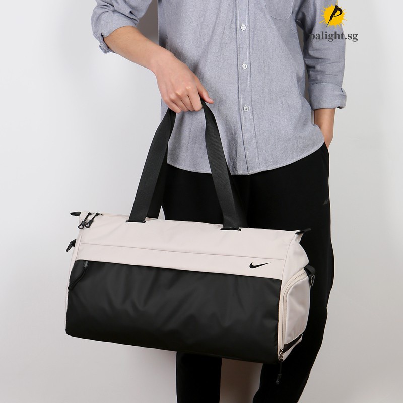 Medium Duffel Bag Waterproof Golf Sports Gym Travel Crossbody Tote Bag Waterproof Independent Shoe Warehouse Luggage Bag