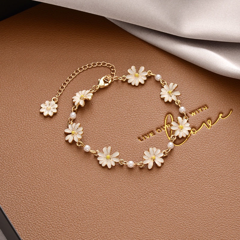 Daisy Girlfriend Bracelet Female Sweet Fresh Simple Versatile Fashion Accessories